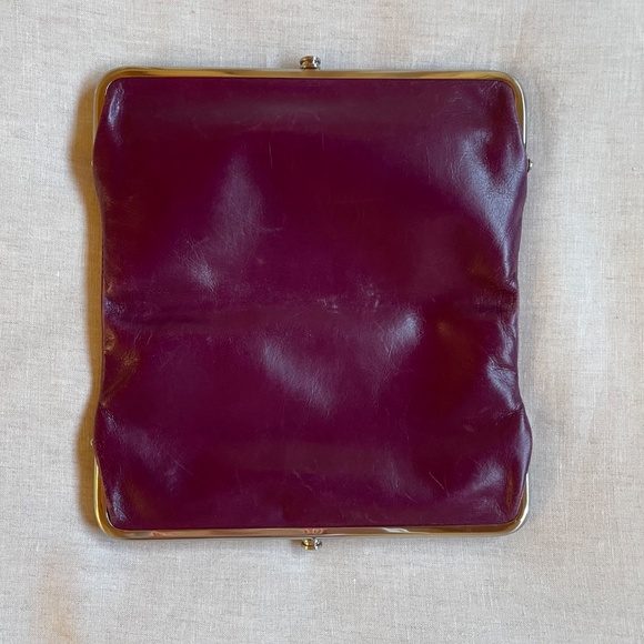 Hobo "Lauren" Clutch Wallet in Eggplant - Picture 3 of 8